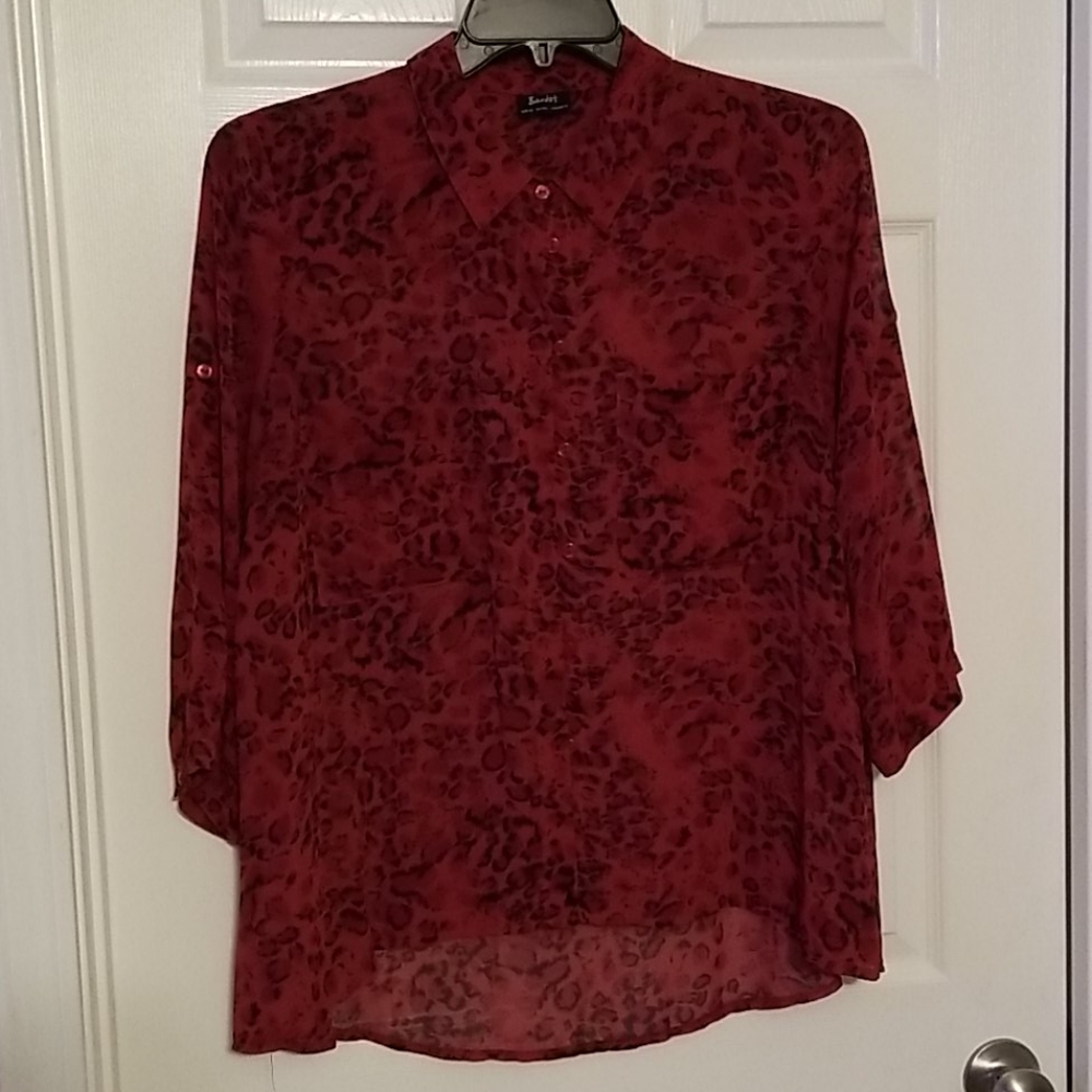 Ladies top...large..red w black animal print
